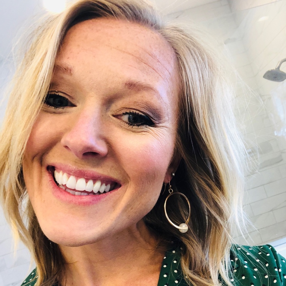 Meet your Posher, Carolyn